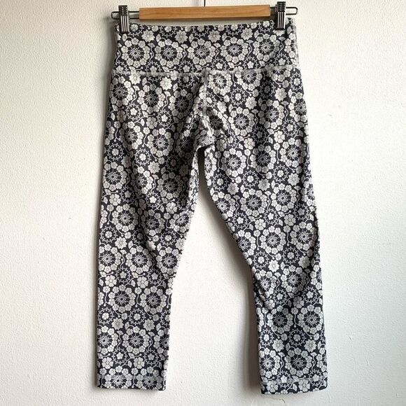 Lululemon Wunder‎ Under Crop Twiggy Size 6 - Picture 4 of 5